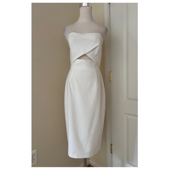 Black Halo Jada Cocktail Dress - Picture 4 of 13